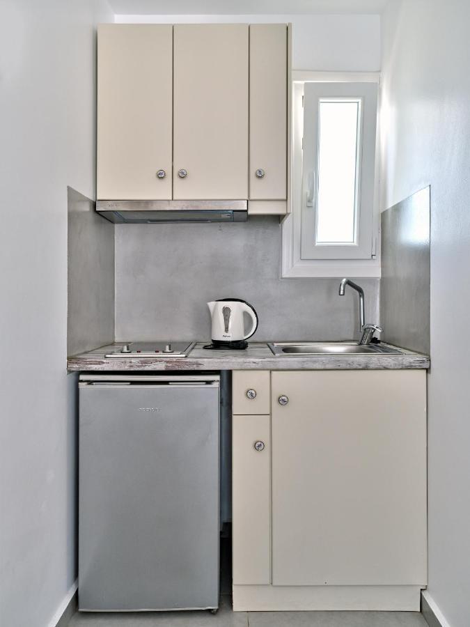 Corina Studios-Apartments Науса Екстериор снимка