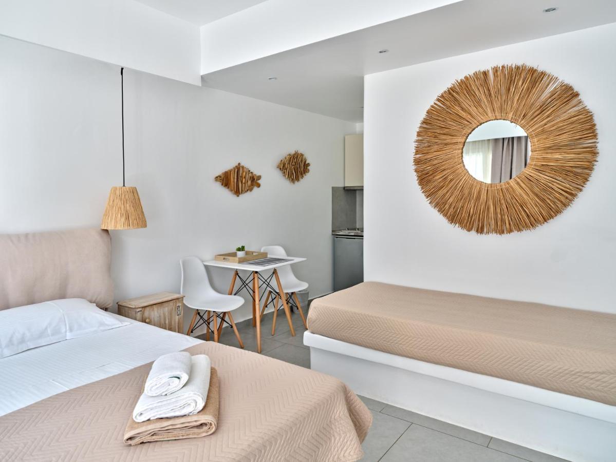 Corina Studios-Apartments Науса Екстериор снимка