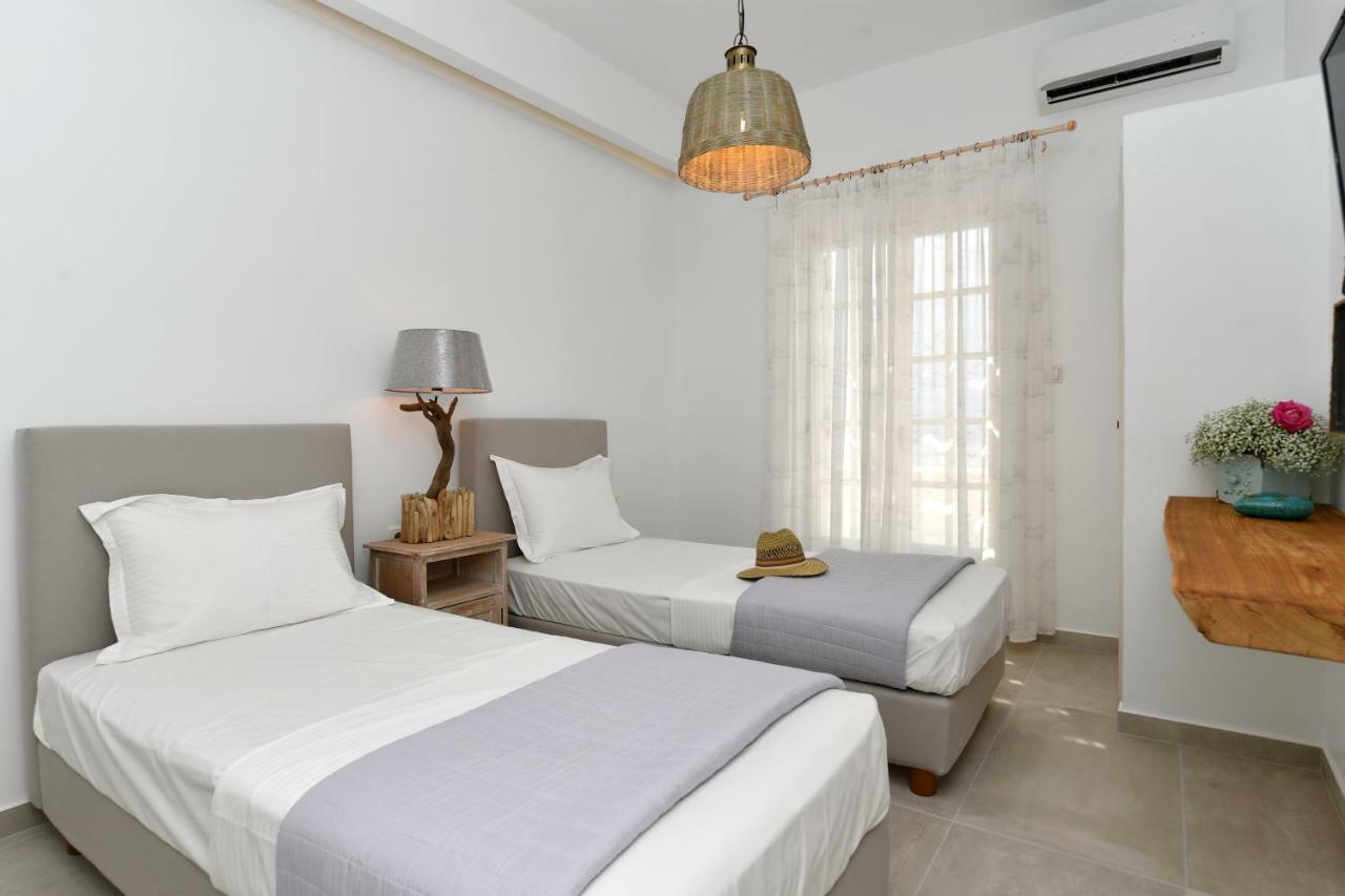 Corina Studios-Apartments Науса Екстериор снимка